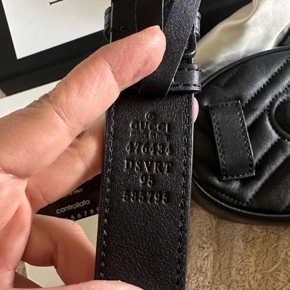 Gucci Marmont Black and Gold Mini Belt Bag - Picture 5 of 6